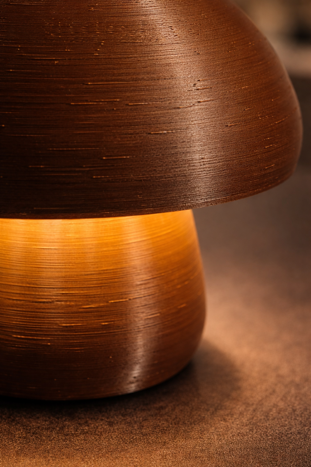 Luminária Cogumelo Aurora — Design Sofisticado e Luz Aconchegante